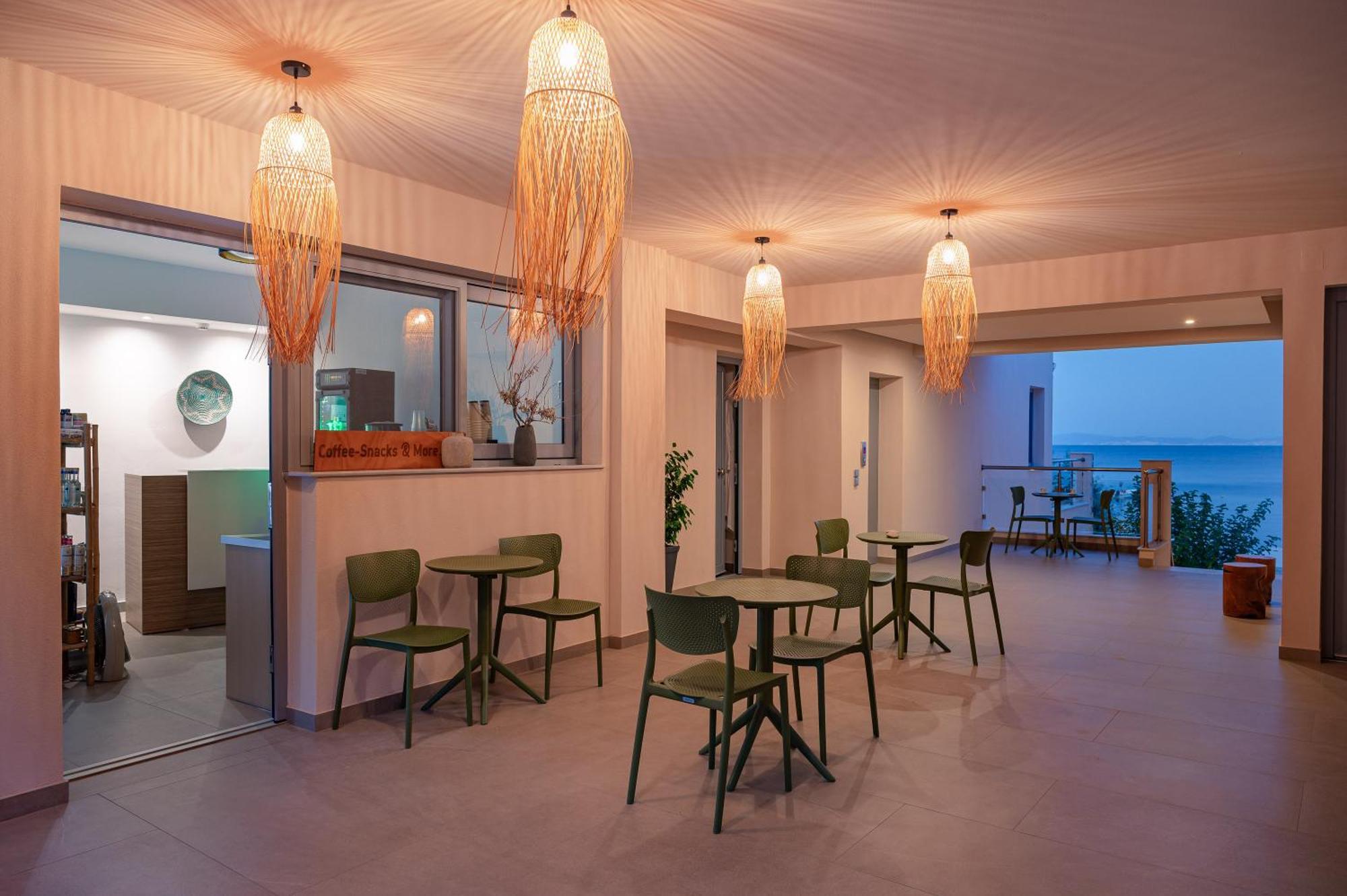קוקארי 8Moons Boutique Apartments מראה חיצוני תמונה