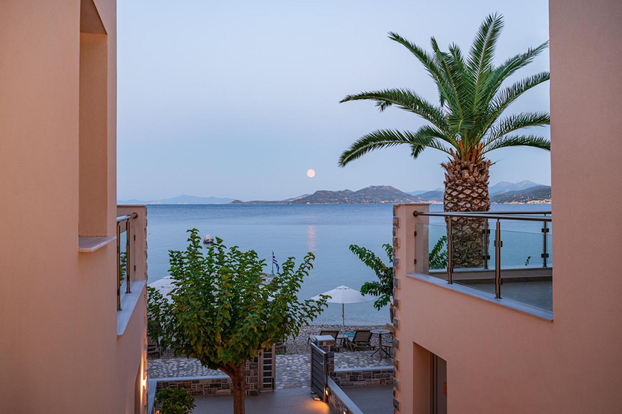 קוקארי 8Moons Boutique Apartments מראה חיצוני תמונה