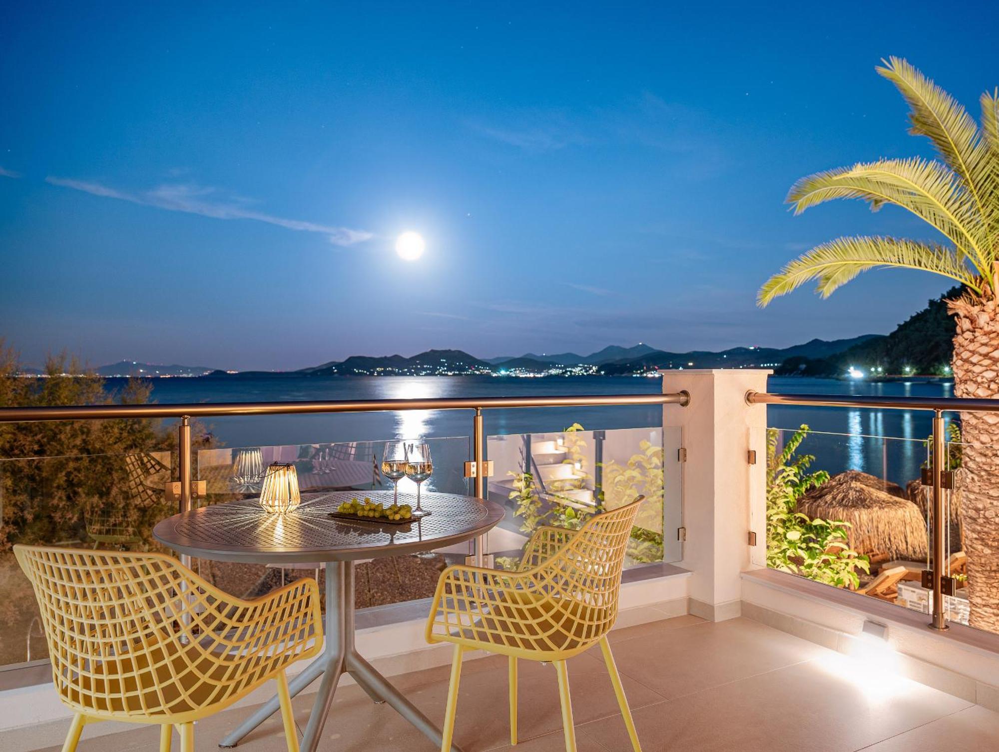 קוקארי 8Moons Boutique Apartments מראה חיצוני תמונה